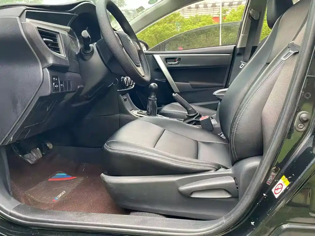 TOYOTA COROLLA 2014