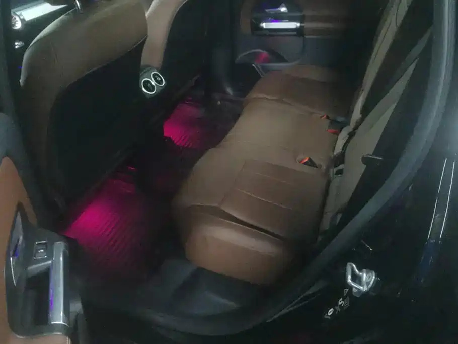 MERCEDES BENZ GLB 2021