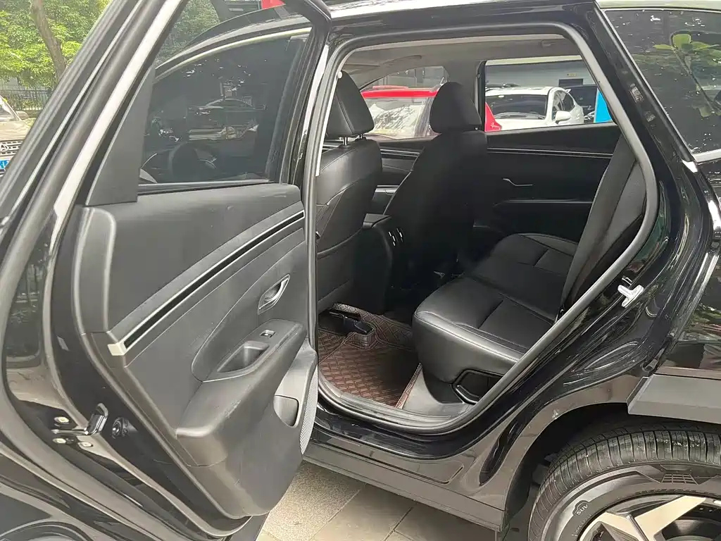 HYUNDAI TUCSON 2023
