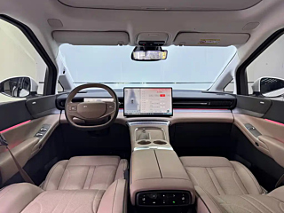 XPENG MOTORS X9  2025 YEAR 740 RANGE MAX 2025