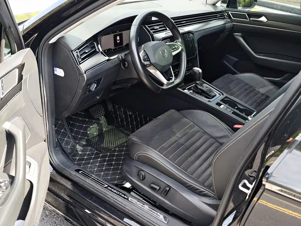 VOLKSWAGEN MAGOTAN 2021