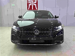 VOLKSWAGEN PASSAT 2024