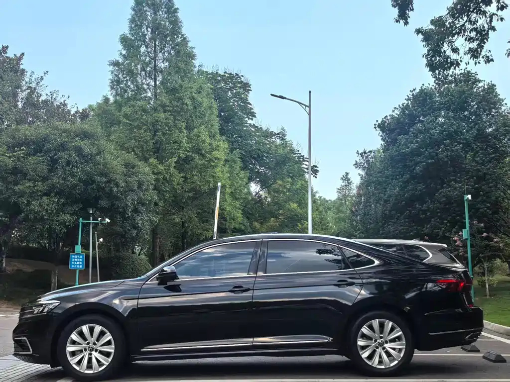 VOLKSWAGEN PASSAT 2021