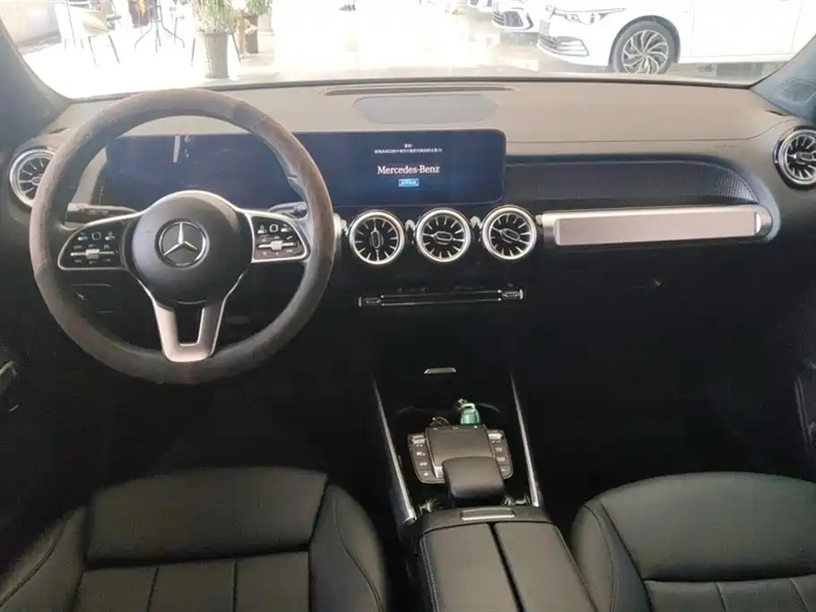 MERCEDES BENZ GLB 2022