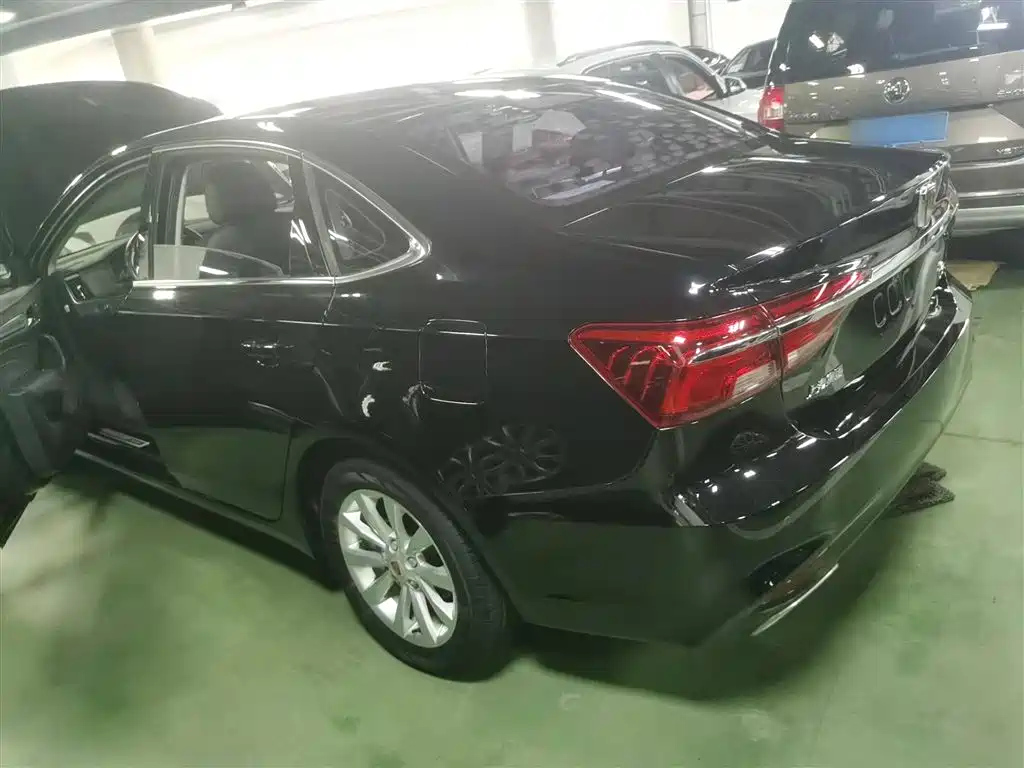 ROEWE I6 2017