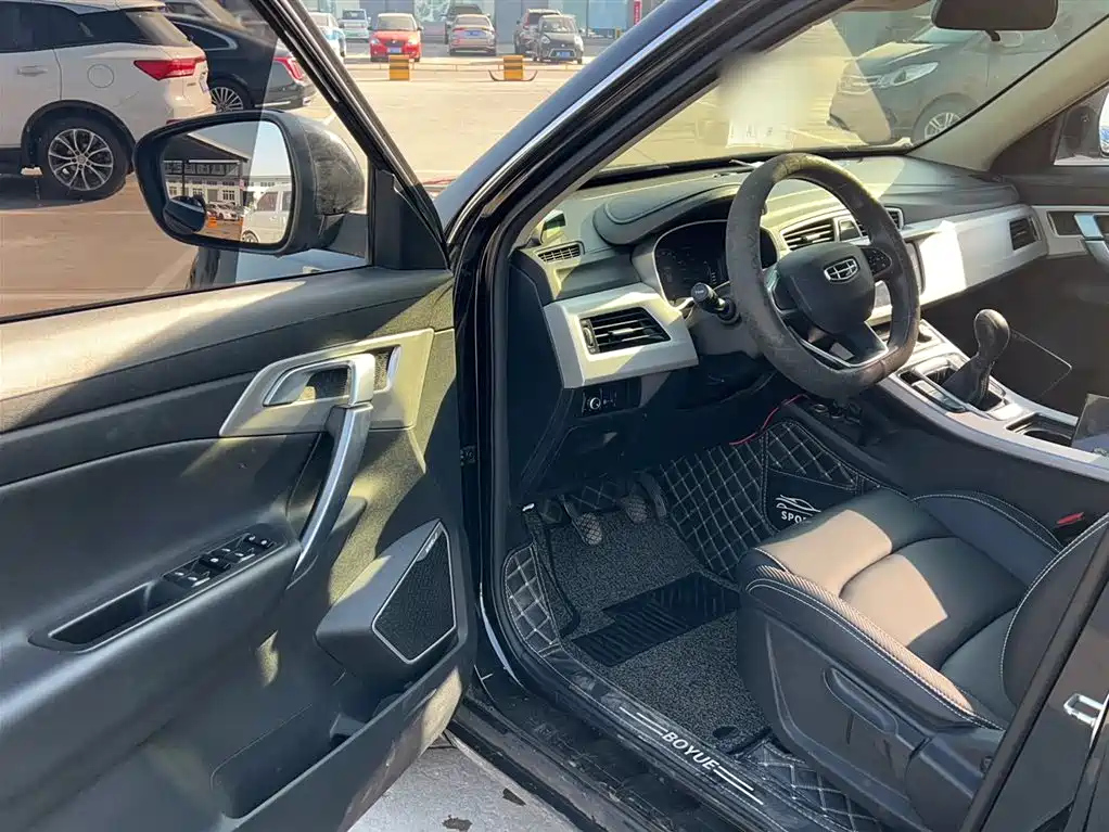 GEELY AUTO BOYUE 2021