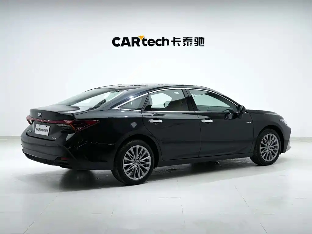 TOYOTA AVALON 2024