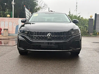 VOLKSWAGEN PASSAT 2025