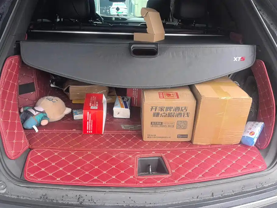 CADILLAC XT5 2023