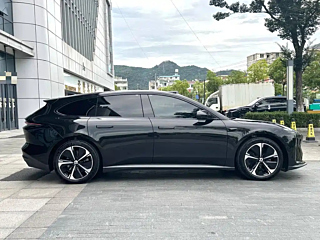 NIO ET5T