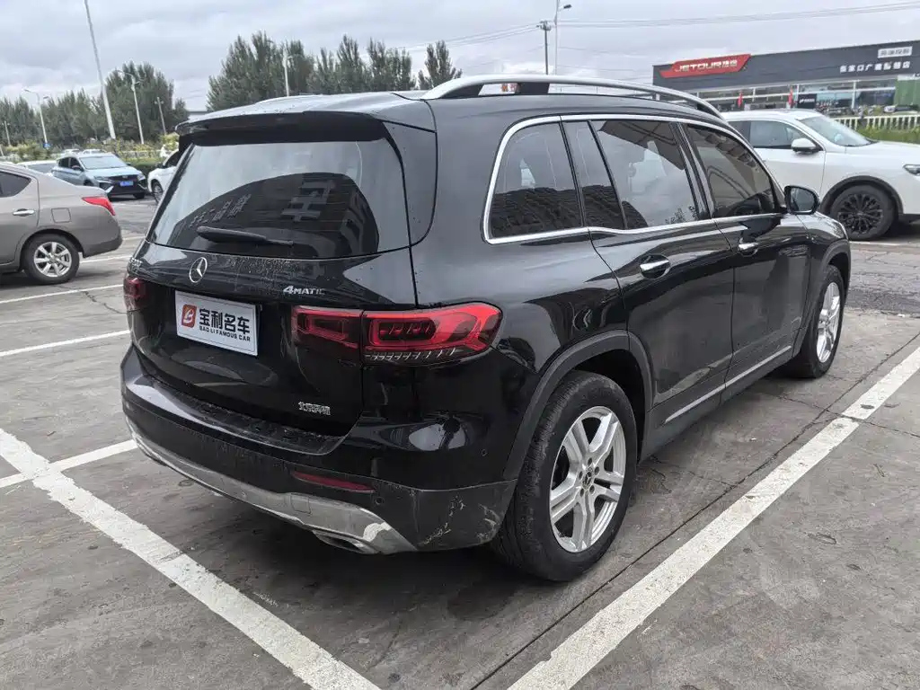 MERCEDES BENZ GLB 2021