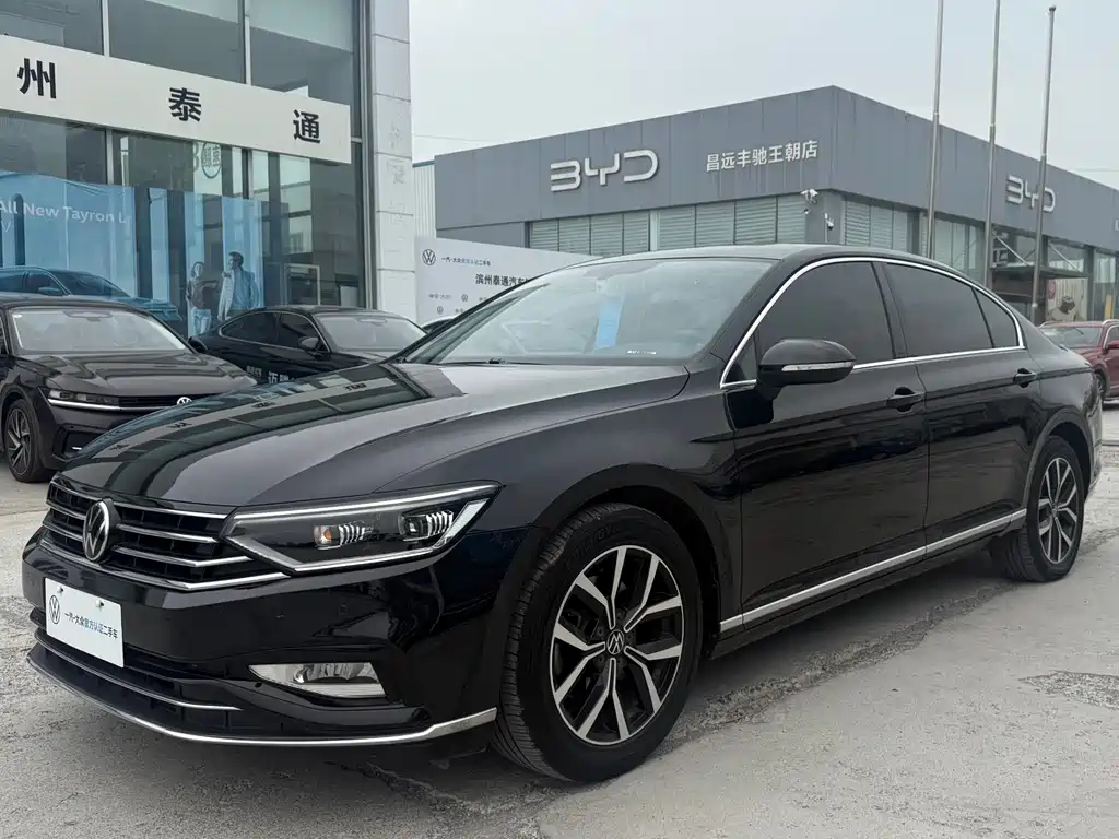 VOLKSWAGEN MAGOTAN 2021