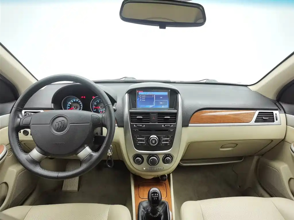 BUICK EXCELLE 2011