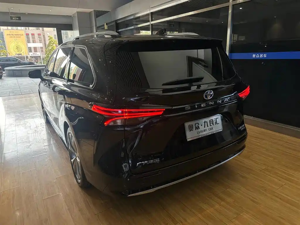 TOYOTA SIENNA SIENNA 2023