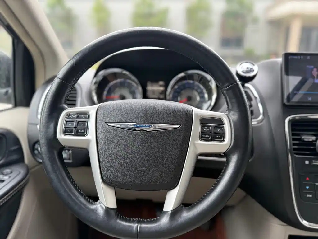 CHRYSLER BIG 捷龙 IMPORT 2015