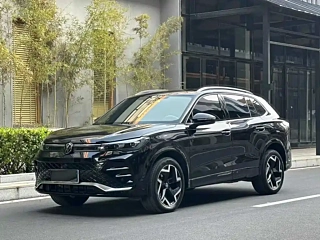 Заказать VOLKSWAGEN TIGUAN L