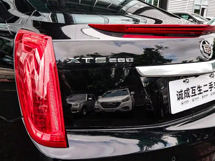 CADILLAC XTS 2015