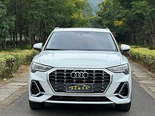AUDI Q3  2020