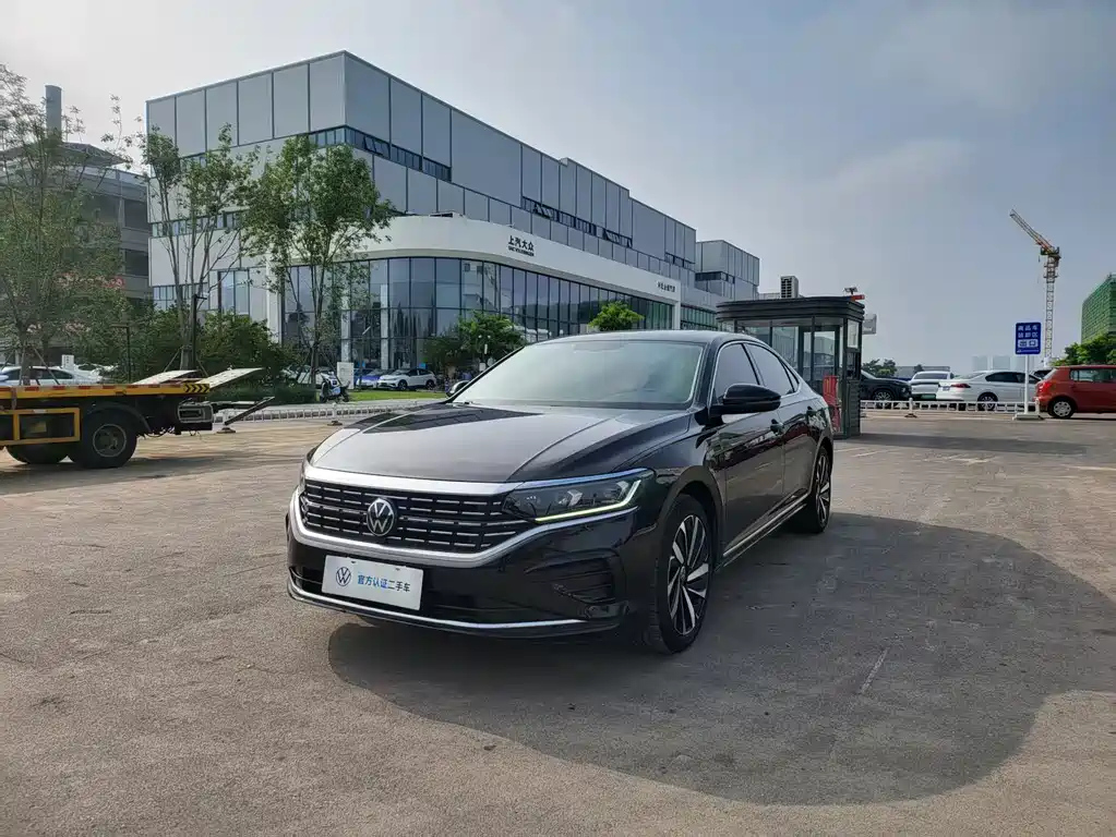 VOLKSWAGEN PASSAT 2022
