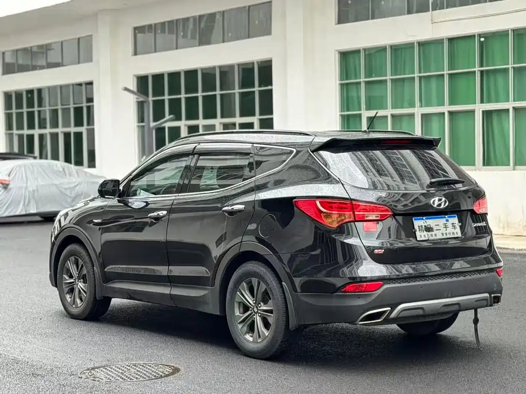 HYUNDAI SANTAFE 2013