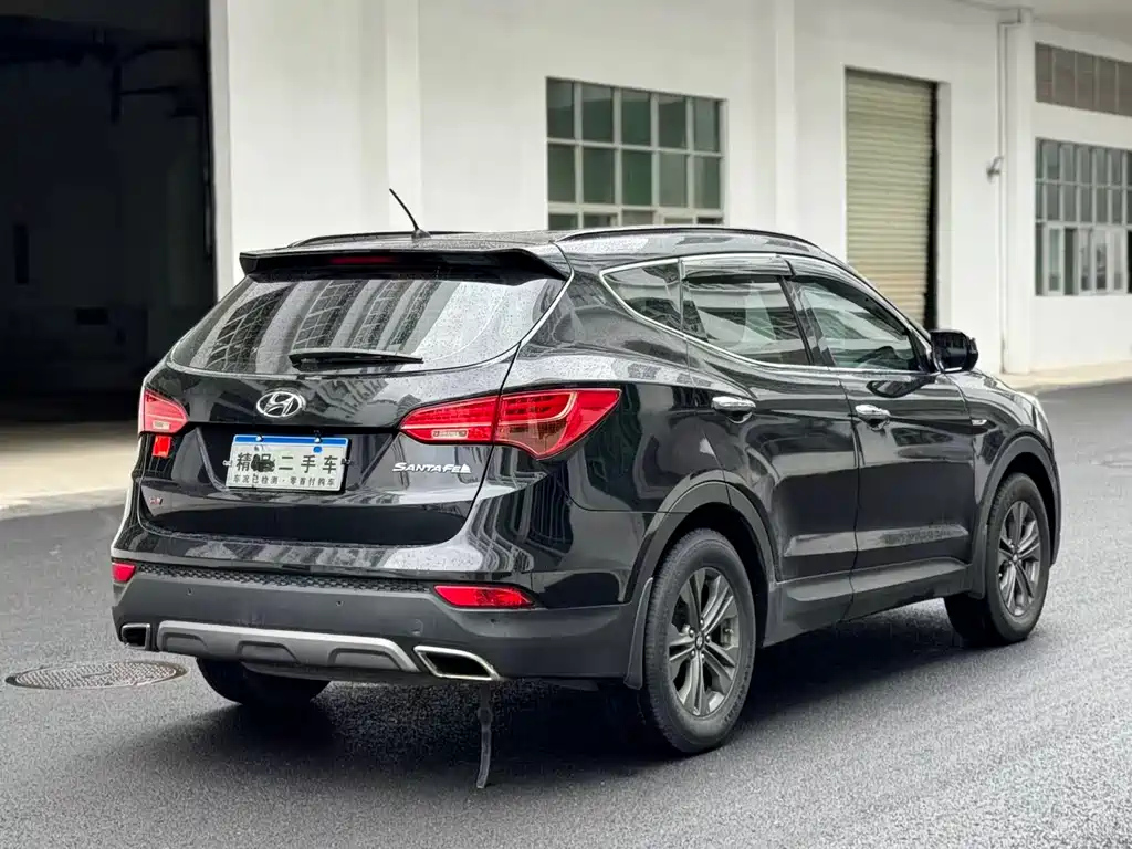 HYUNDAI SANTAFE 2013