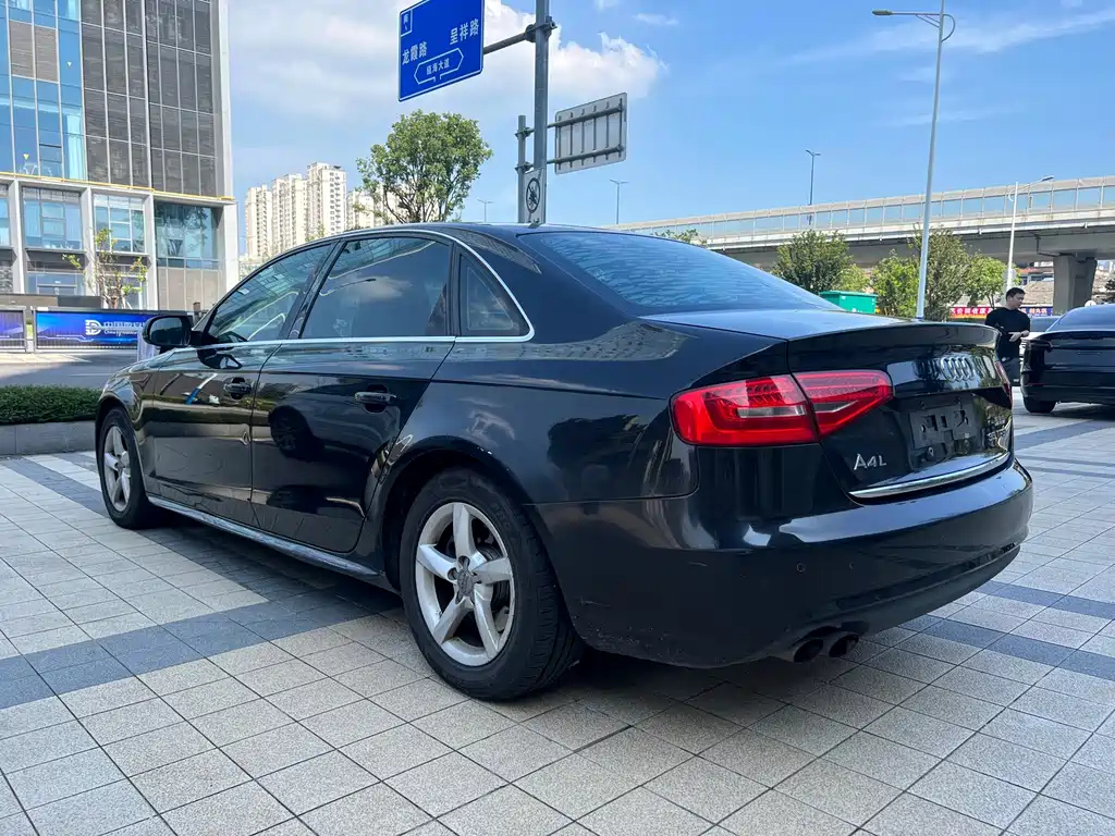 AUDI A4L 2014