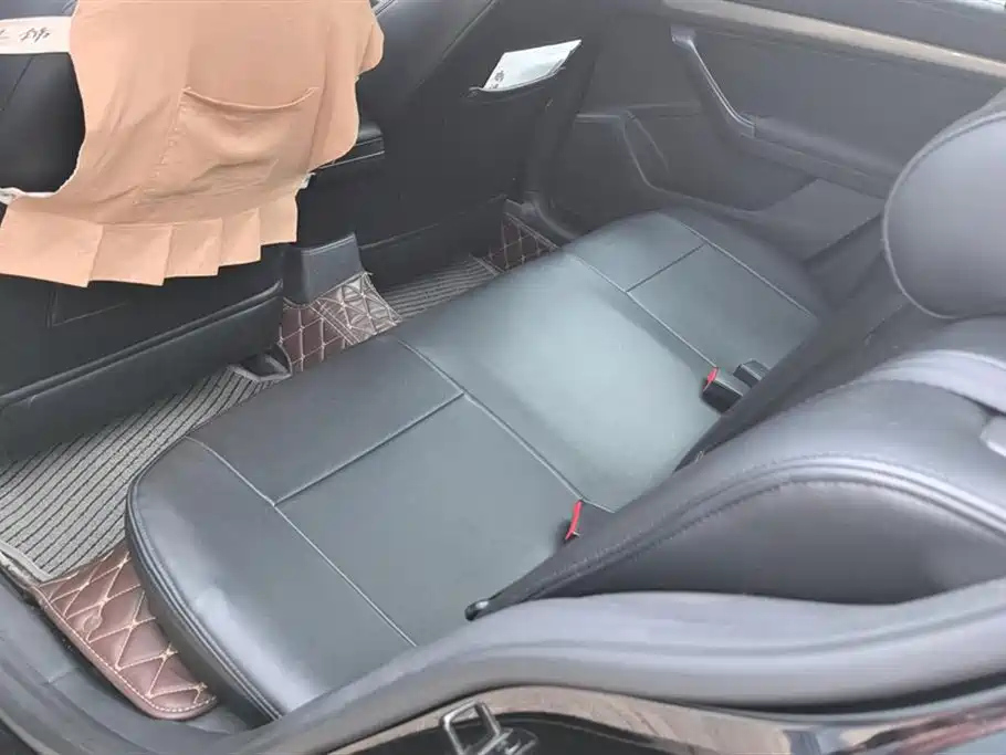 VOLKSWAGEN LAVIDA 2021