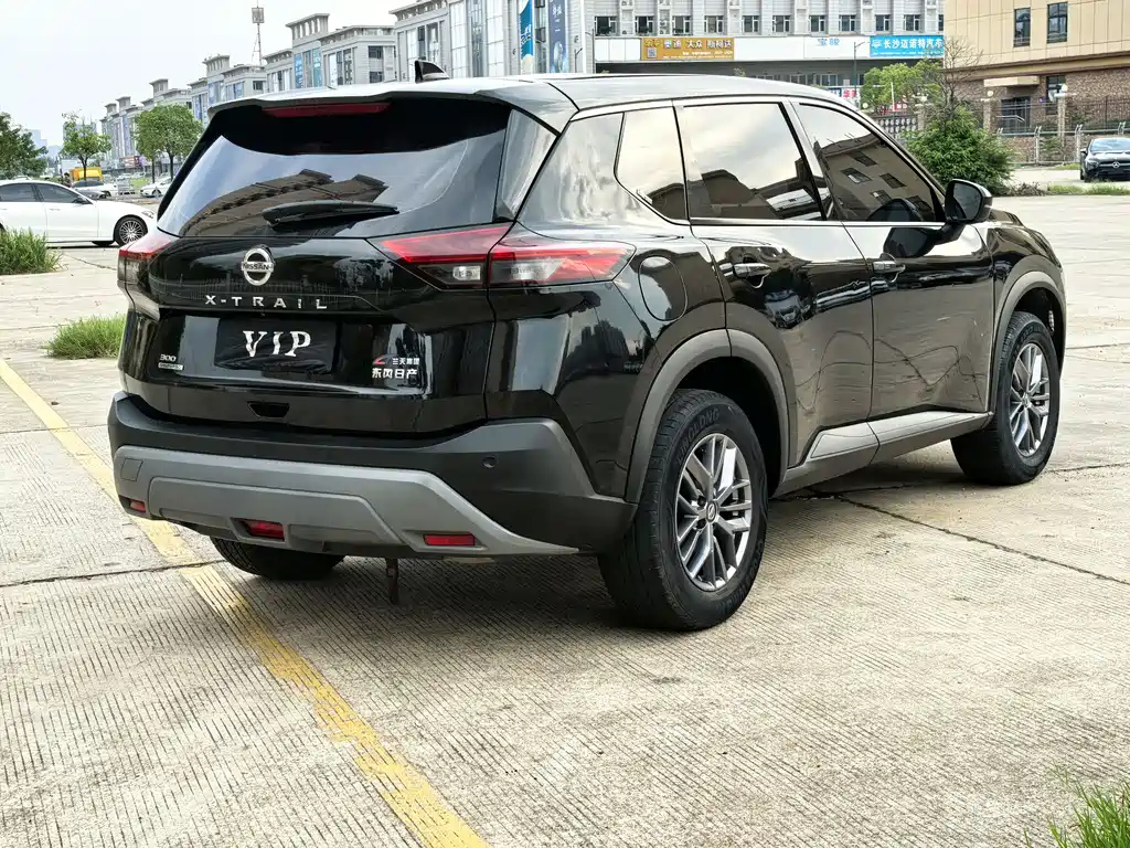 NISSAN X-TRAIL 2021
