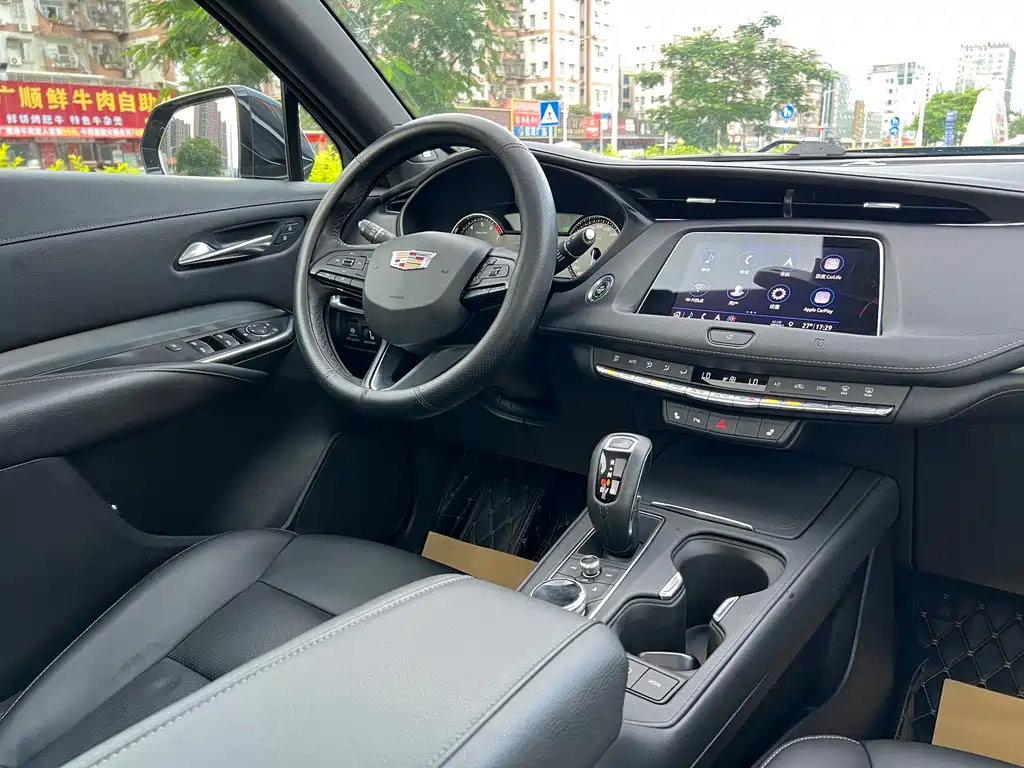 CADILLAC XT4 2020