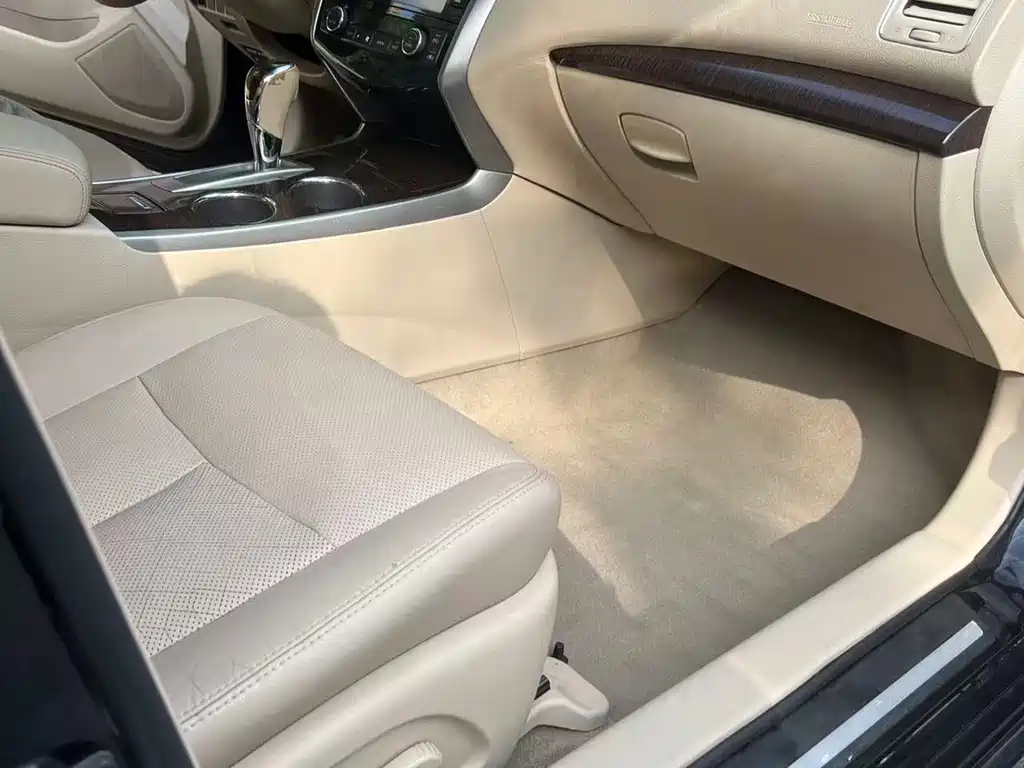 NISSAN TEANA 2014