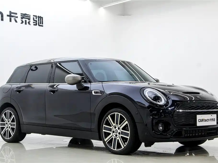 MINI CLUBMAN 2023