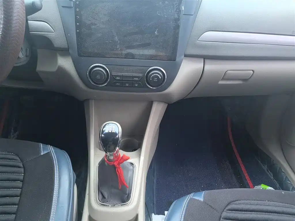 DONGFENG AEOLUS A60 2014