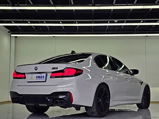 BMW M5 2018 YEAR M5 2018