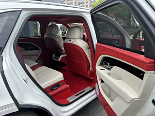 BENTLEY BENTAYGA 2024 YEAR 4.0T V8 2024