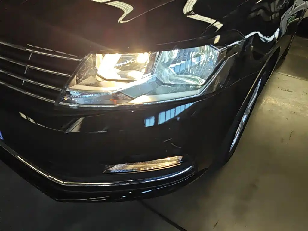 VOLKSWAGEN LAVIDA 2017