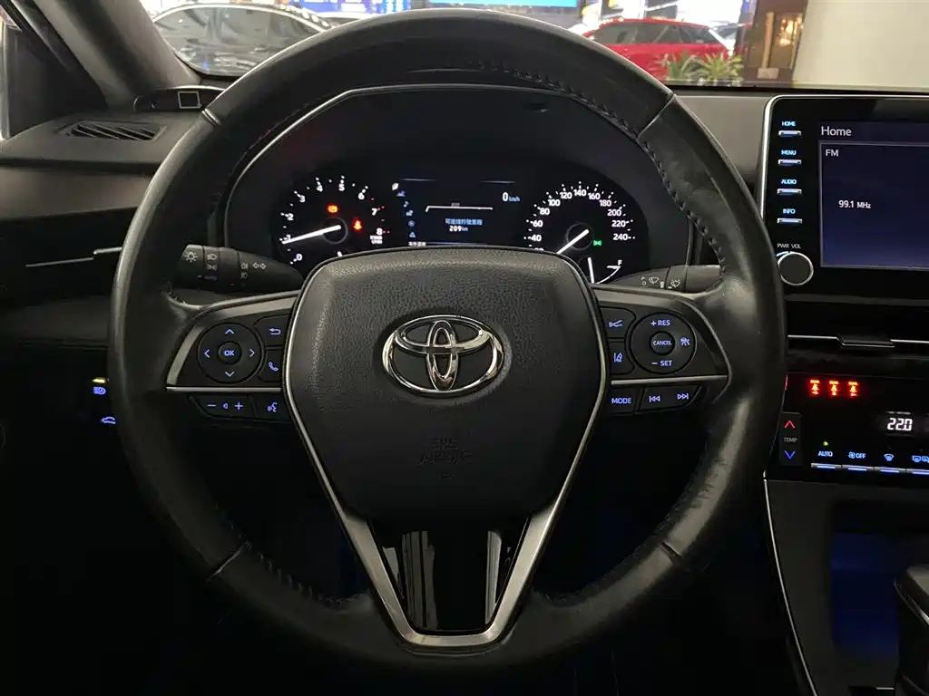 TOYOTA AVALON 2019