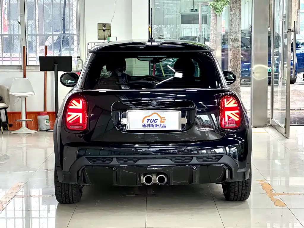 MINI JCW 2023
