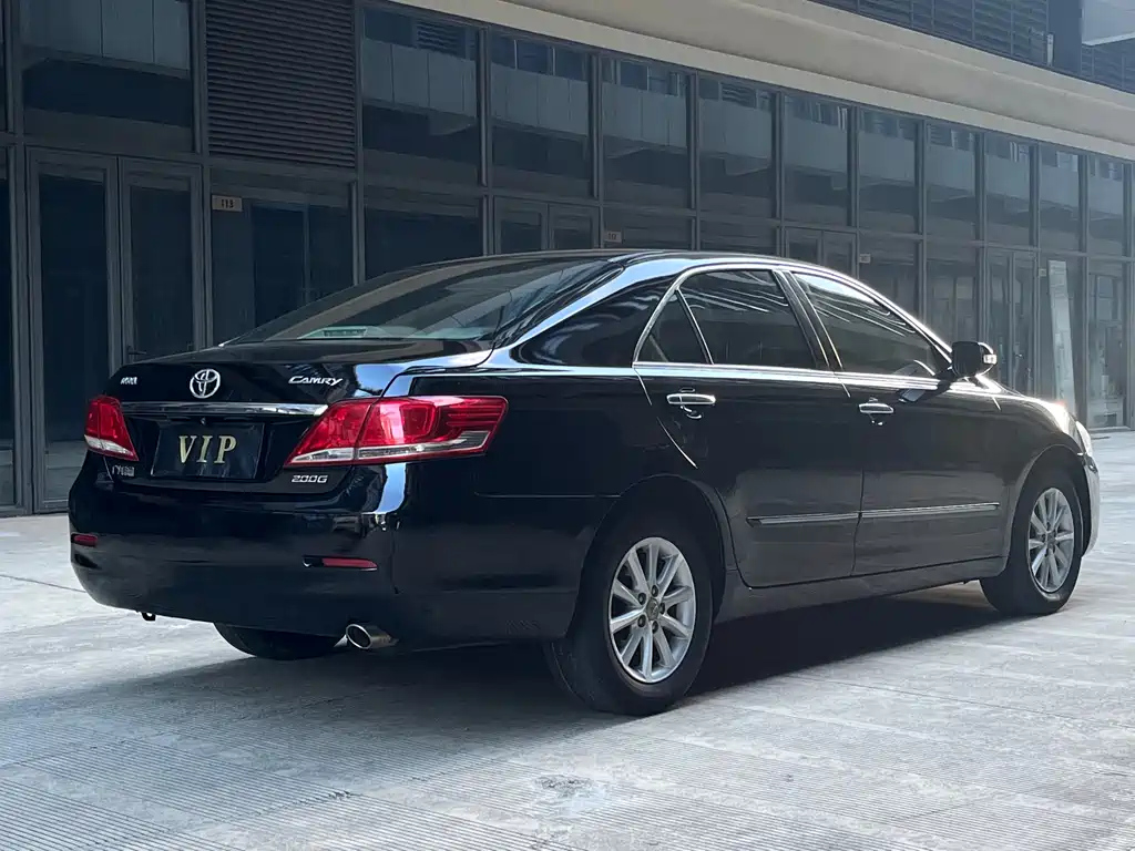 TOYOTA CAMRY 2011