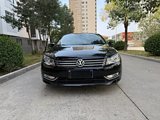 VOLKSWAGEN PASSAT 2012
