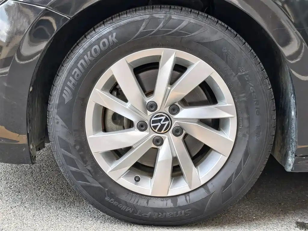 VOLKSWAGEN PASSAT 2021