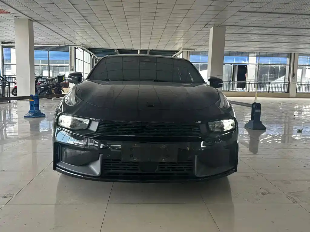 LYNK&CO 03 2018