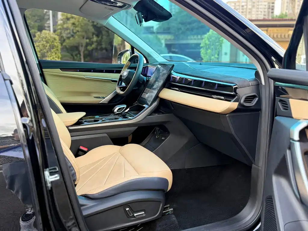 GEELY AUTO BOYUE L 2024