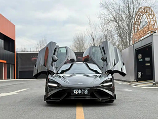 MCLAREN 720S
