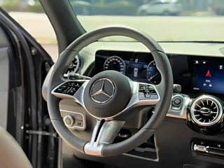 MERCEDES BENZ GLB  2025 YEAR GLB 220 DYNAMIC 2025