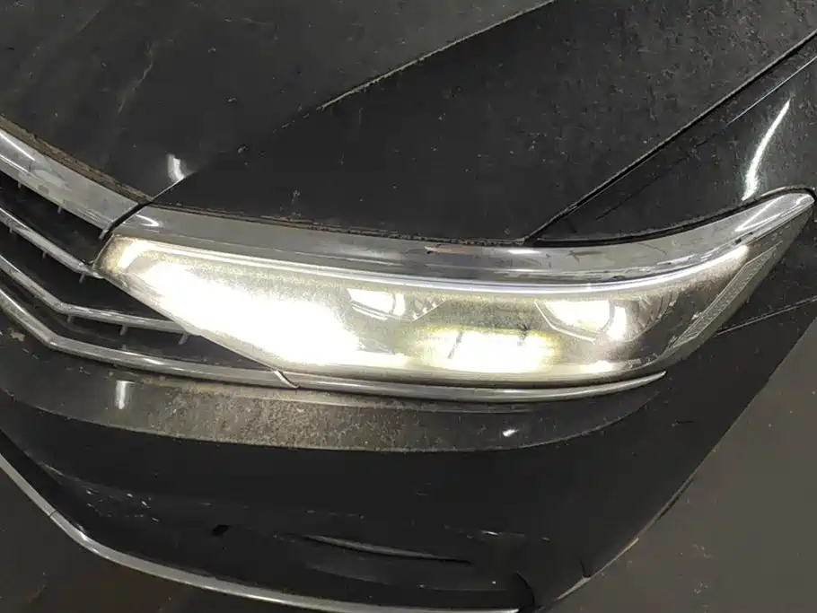 VOLKSWAGEN MAGOTAN 2023
