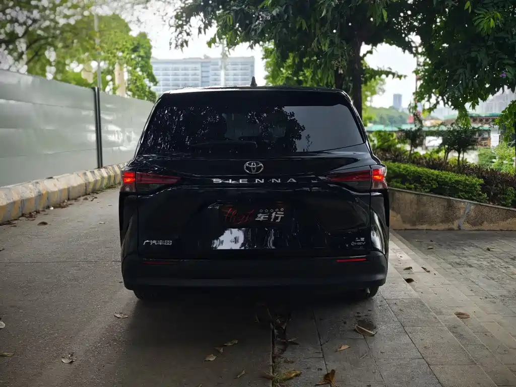 TOYOTA SIENNA SIENNA 2024