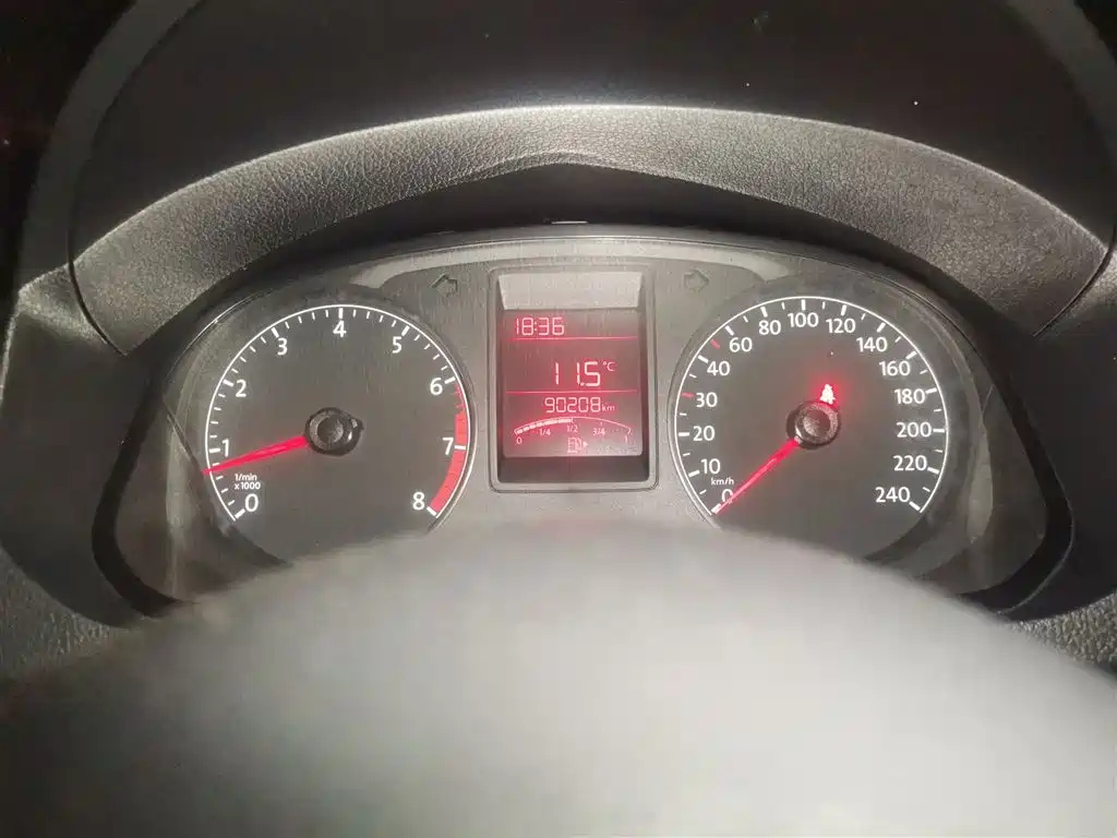 VOLKSWAGEN JETTA 2016