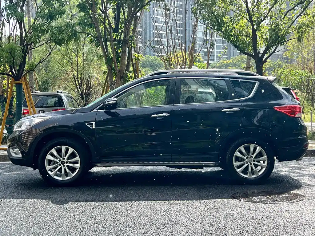 DONGFENG AEOLUS AX7 2015
