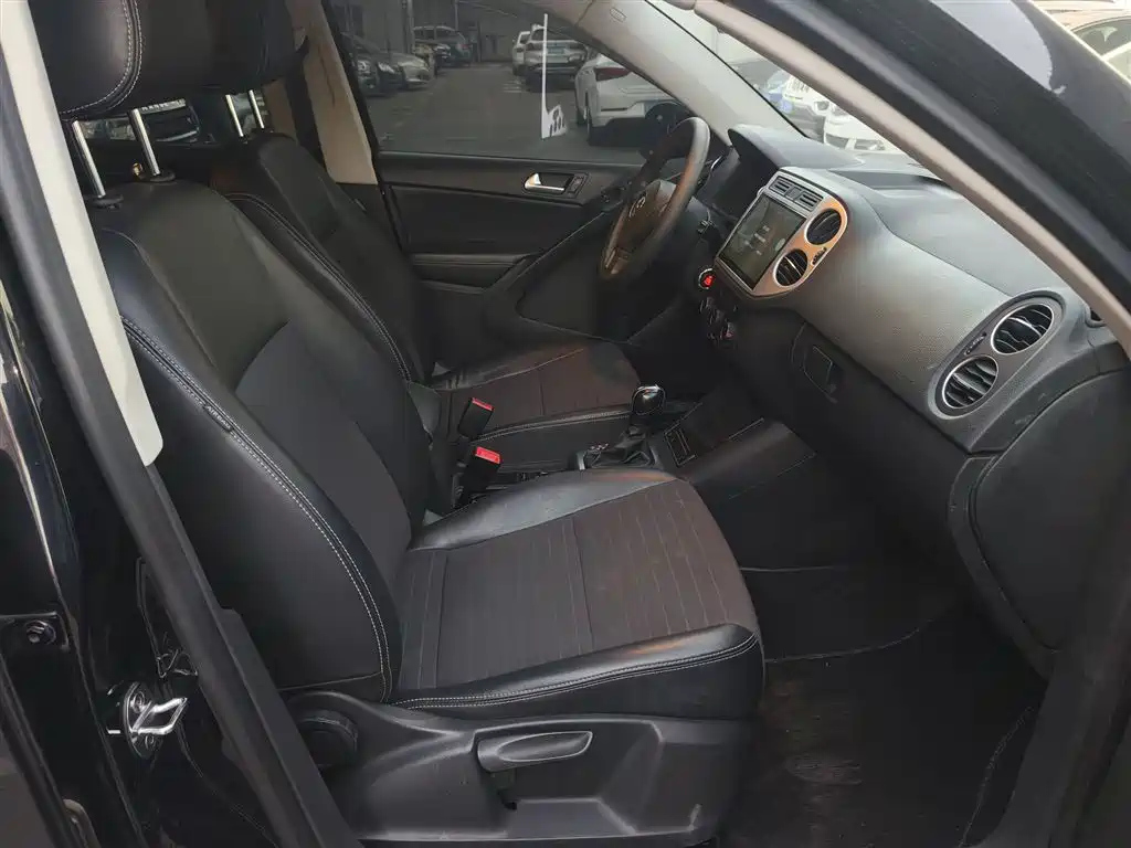 VOLKSWAGEN TIGUAN 2018