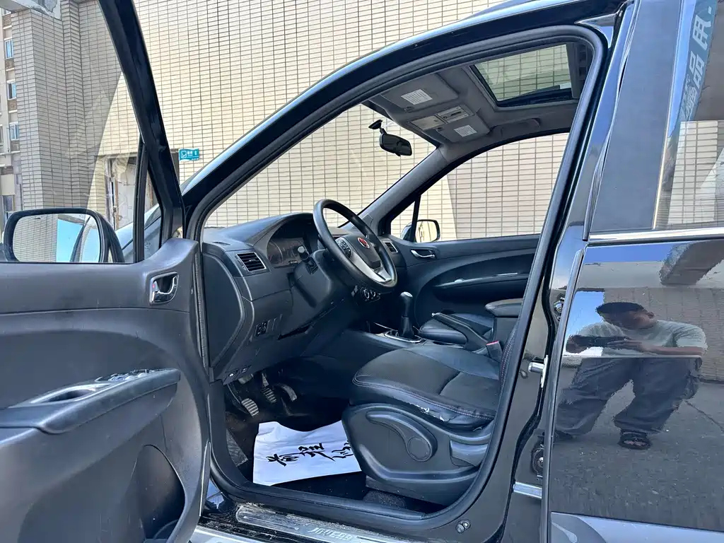 DONGFENG JOYEAR X5 2013